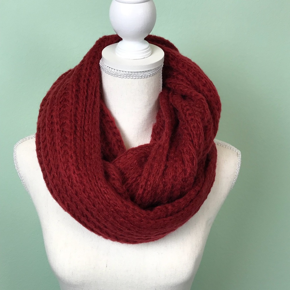 {Forever 21} Infinity scarf
